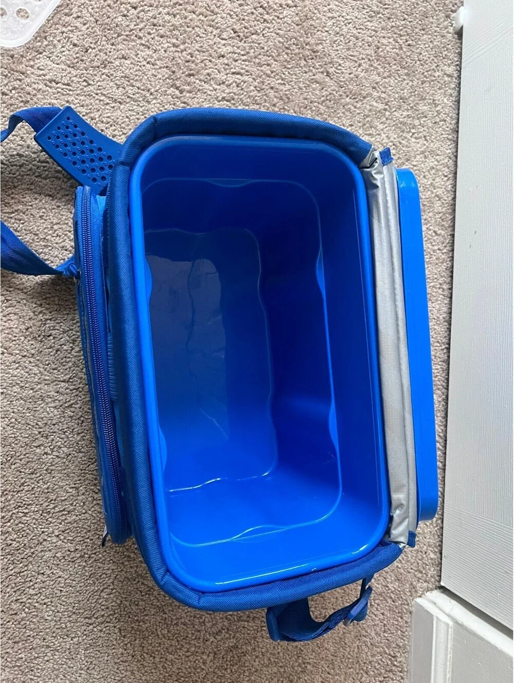 Titan Arctic Zone 9 Can zipper less Soft cooler 6 quart